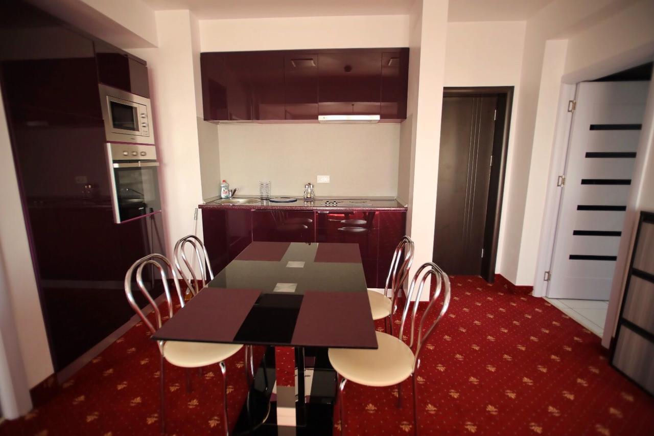 Hotel Sweet Navodari Bagian luar foto